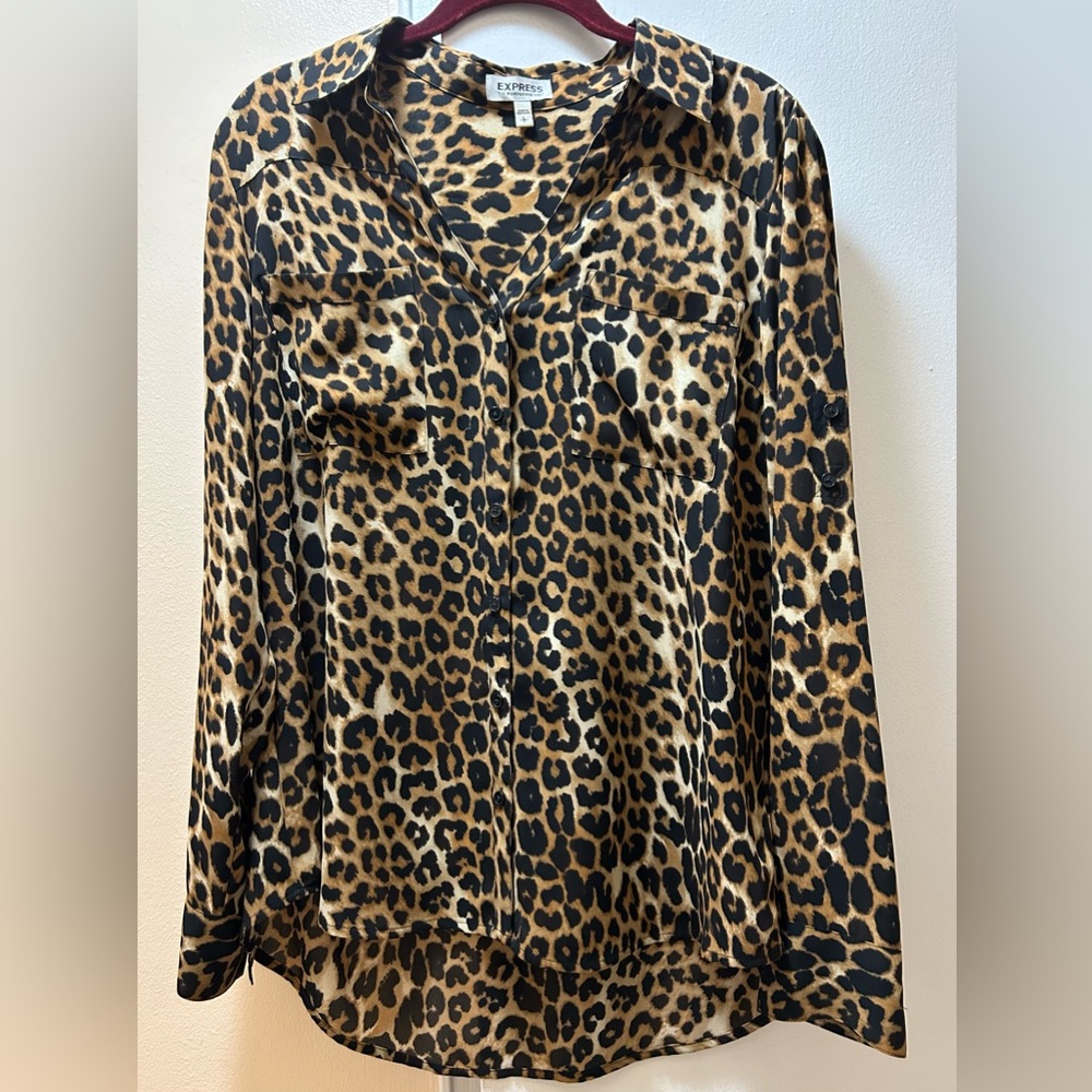 Express Portofino Button Down V neck collared Leopard Blouse- size L